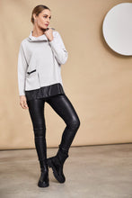 Load image into Gallery viewer, AW24 Naya Leatherette leggings
