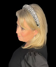 Load image into Gallery viewer, AW24 Hairband Black Crystal
