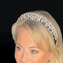 Load image into Gallery viewer, AW24 Hairband Black Crystal
